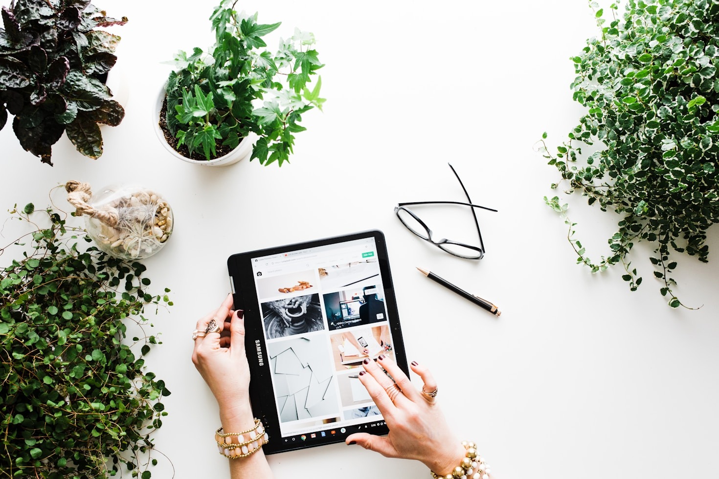 Easily Save AliExpress Images with AliSave